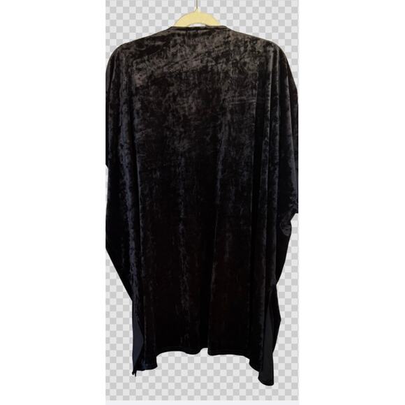 Embroidered Velvet Kimono - Picture 2 of 6